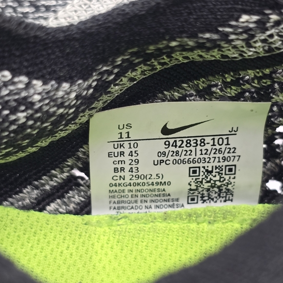 Nike Shoe Men's 11 Free RN Flyknit Grey Oreo Black Running Sneakers 942839-101 - Picture 3 of 8